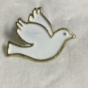 White Dove Peace Faith Religious Gold Accent Pin Tie Tack